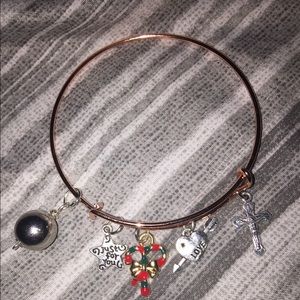 Gold adjustable bracelets